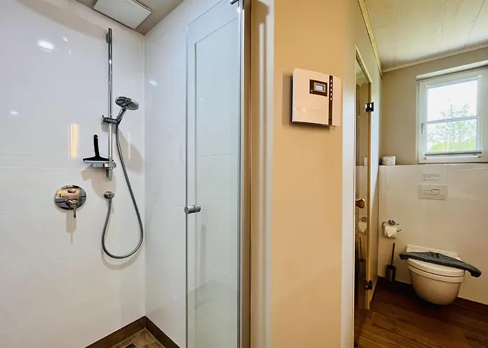 Blaumeise 06 Klein Stresow Ruegen By Ruyastay Putbus